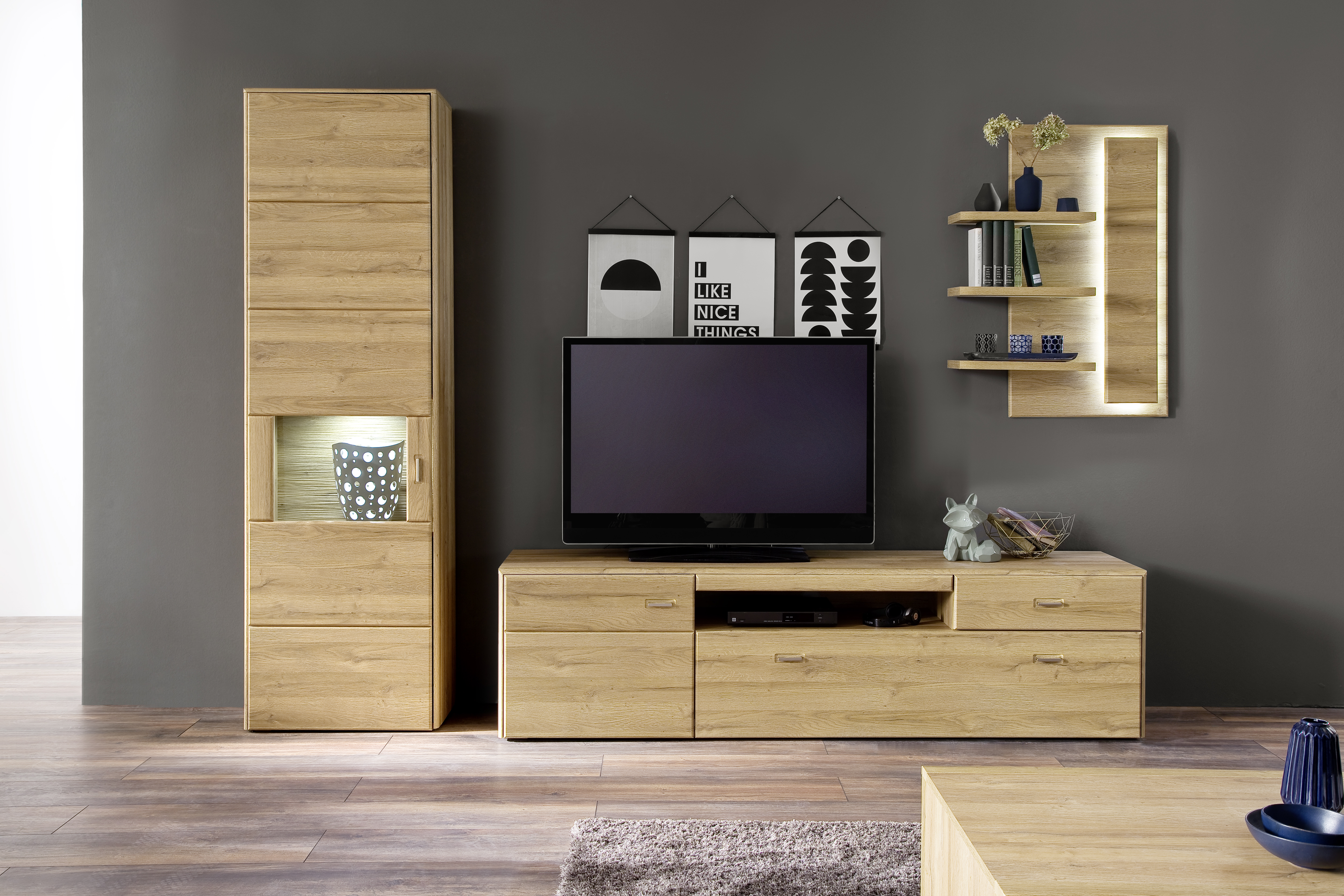 Wohnwand Florian 3-teilig Rückwand Grandson Oak Korpus Holzfarben Wohnwand Florian 3-teilig Rückwand Grandson Oak Korpus Holzfarben