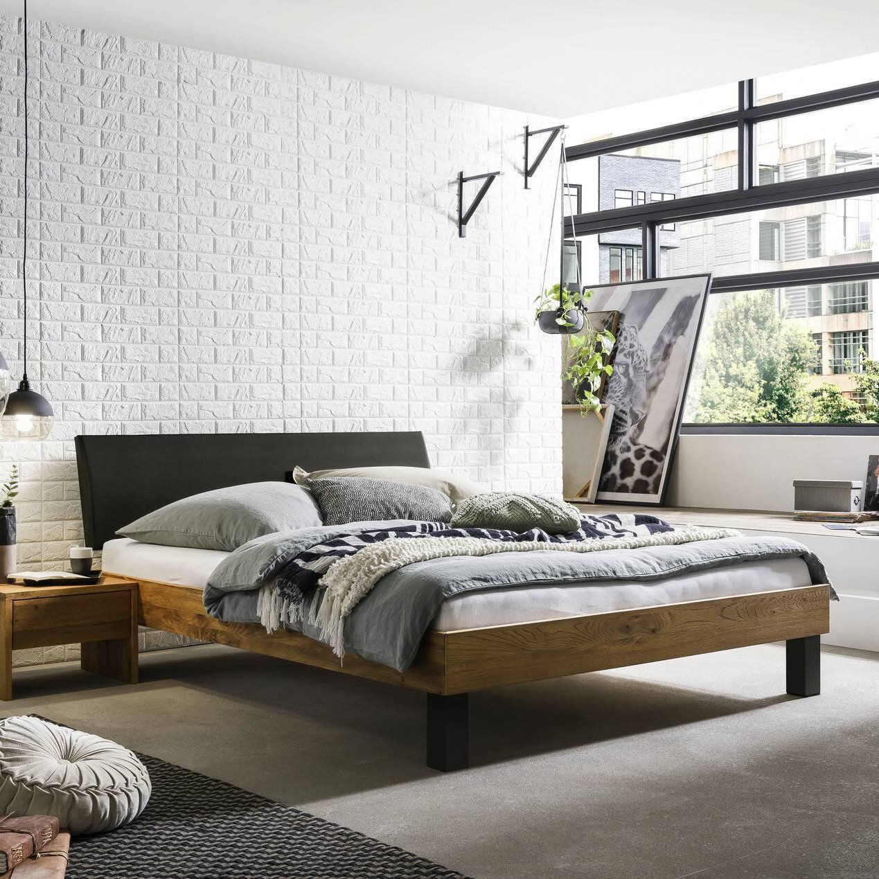 HASENA Bett Sondrio Kopfteil Kul Smoke Fuß Anthracite Gestell Wildeiche 200x200 cm HASENA Bett Sondrio Kopfteil Kul Smoke Fuß Anthracite Gestell Wildeiche 200x200 cm