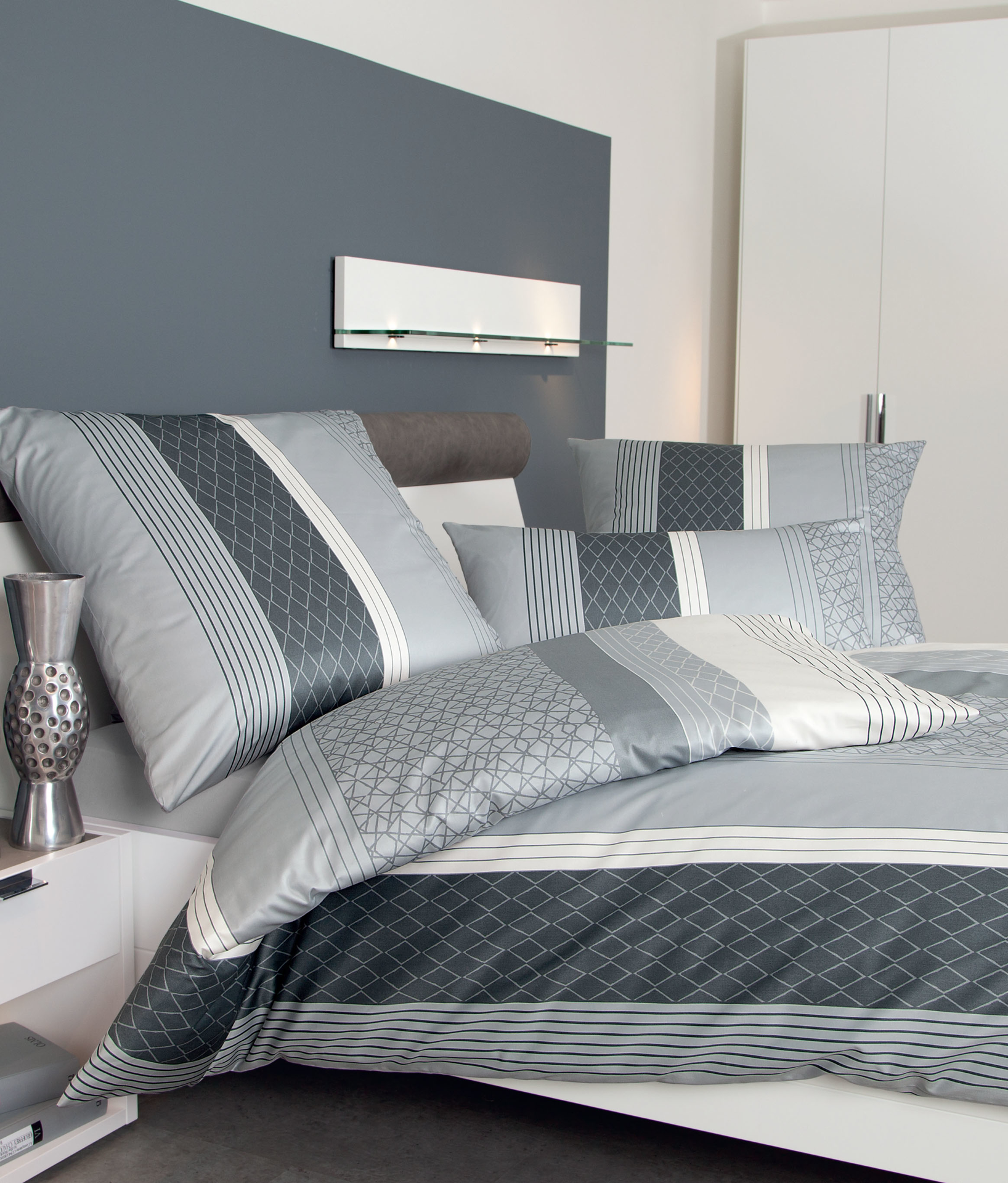 Biberbettwäsche Davos Silber-Anthrazit Bezug 135x200 Kissen 80x80cm Biberbettwäsche Davos Silber-Anthrazit Bezug 135x200 Kissen 80x80cm