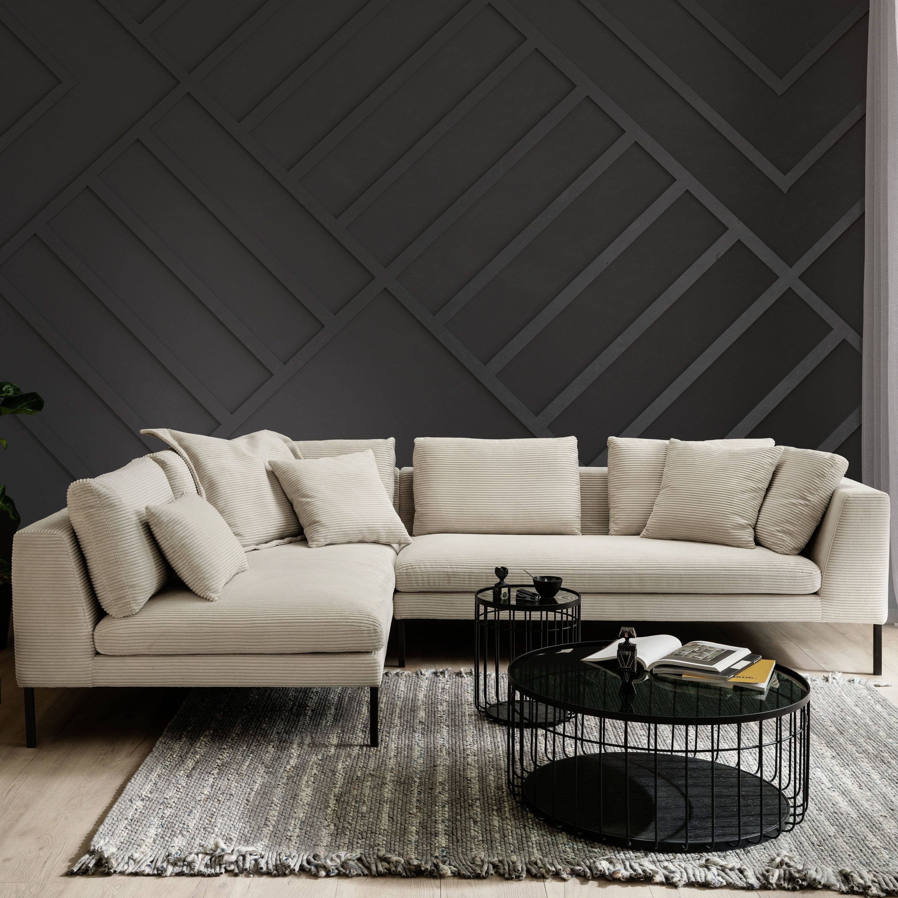 Raumfreunde Ecksofa Helmi Bezug Nature Fuß Schwarz matt Raumfreunde Ecksofa Helmi Bezug Nature Fuß Schwarz matt