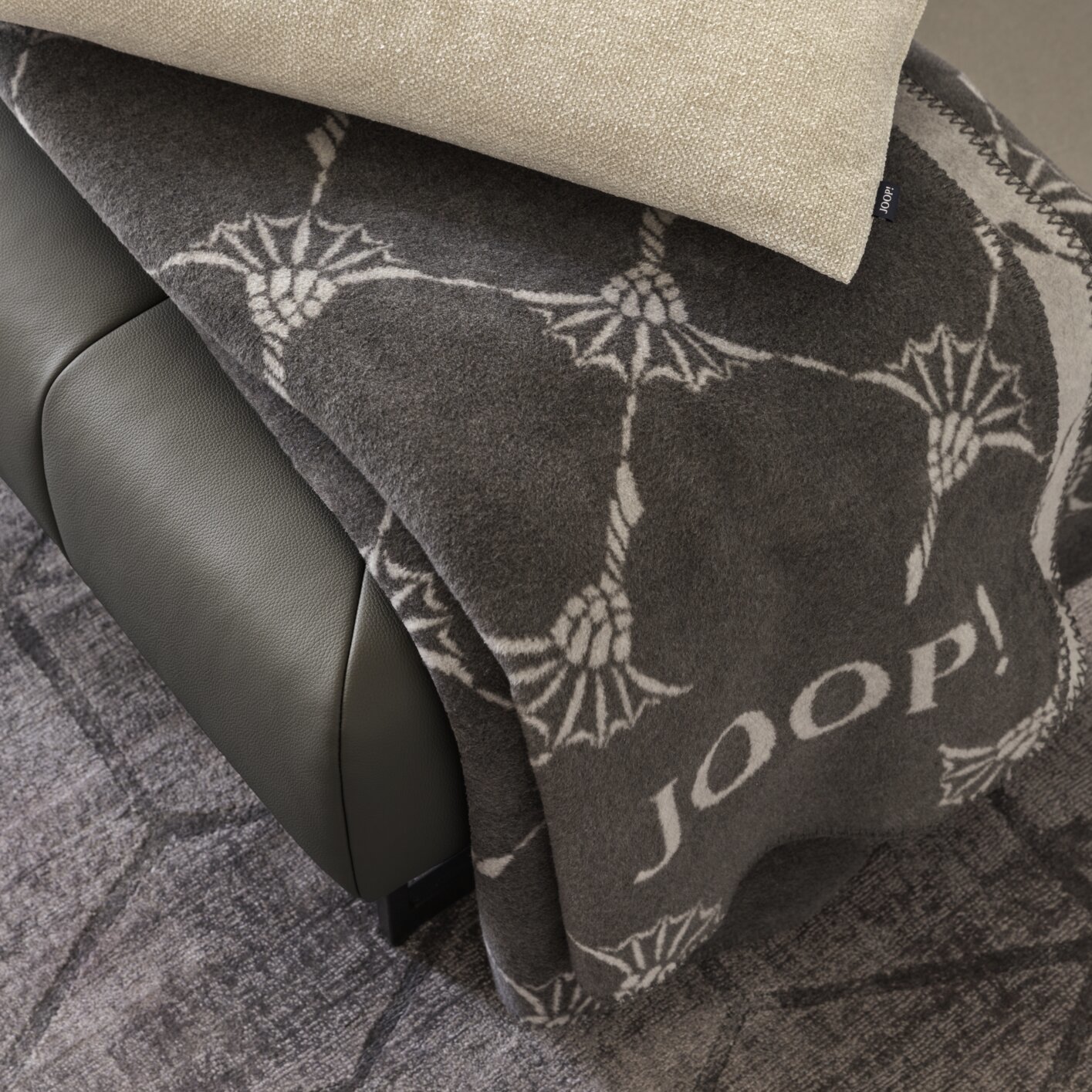 JOOP! Sitzbank Style Bezug Basalt Grey Fuß Schwarz JOOP! Sitzbank Style Bezug Basalt Grey Fuß Schwarz