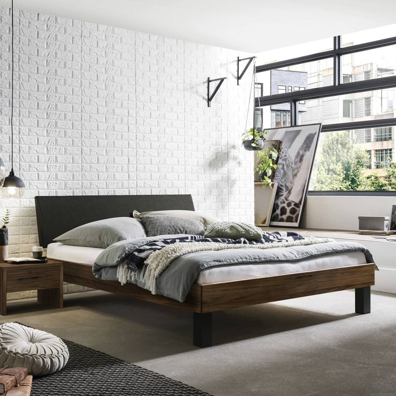 HASENA Bett Sondrio Gestell Nussbaum Kopfteil Kul Smoke Fuß Anthracit 140x200 cm HASENA Bett Sondrio Gestell Nussbaum Kopfteil Kul Smoke Fuß Anthracit 140x200 cm