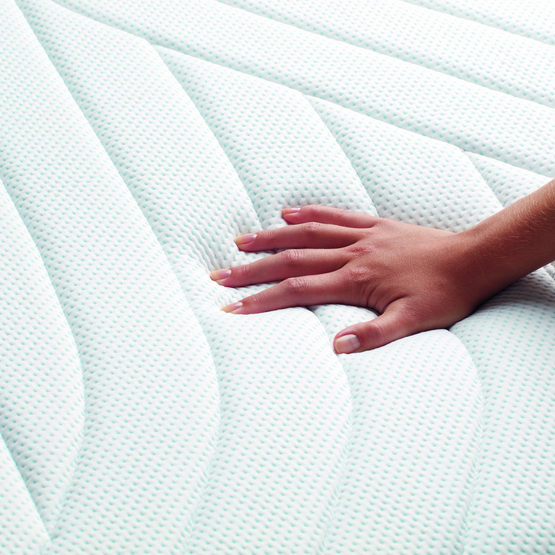 TEMPUR® Viscomatratze Pro CoolQuilt Hybrid 180x200 cm TEMPUR® Medium Firm Oberseite White Unterseite Charcoal Grey Höhe: 23 cm TEMPUR® Viscomatratze Pro CoolQuilt Hybrid 180x200 cm TEMPUR® Medium Firm Oberseite White Unterseite Charcoal Grey Höhe: 23 cm